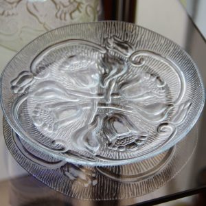 Helena Tynell, Julia lautanen 17 cm, Riihimäen lasi