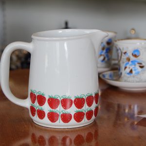 Raija Uosikkinen, Pomona kannu mansikka, Arabia